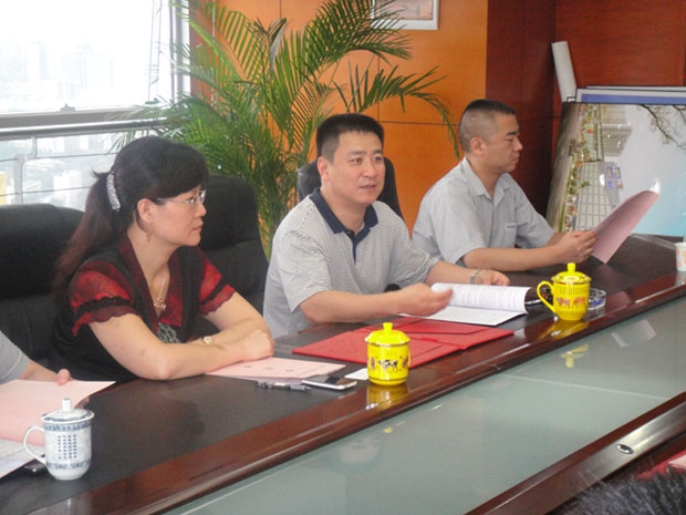 花花大世界签约仪式